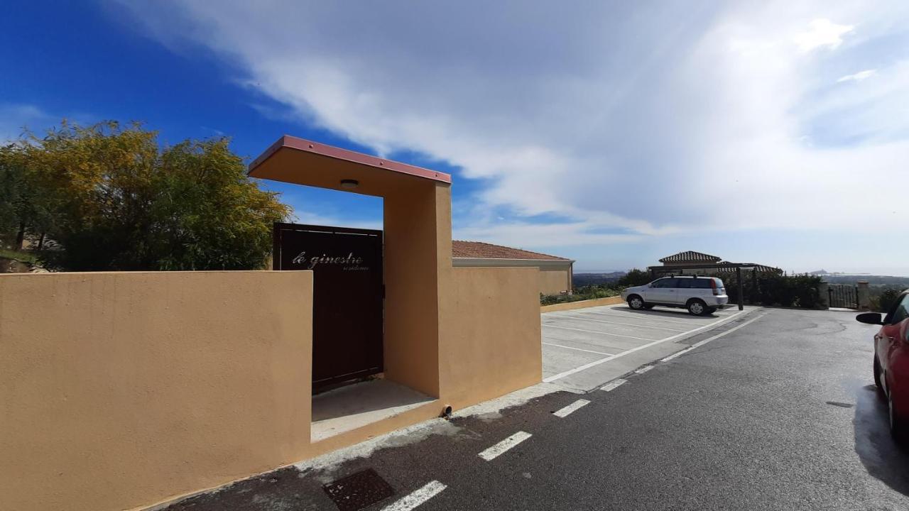 Golf & Sea Residence Is Molas Pula Esterno foto