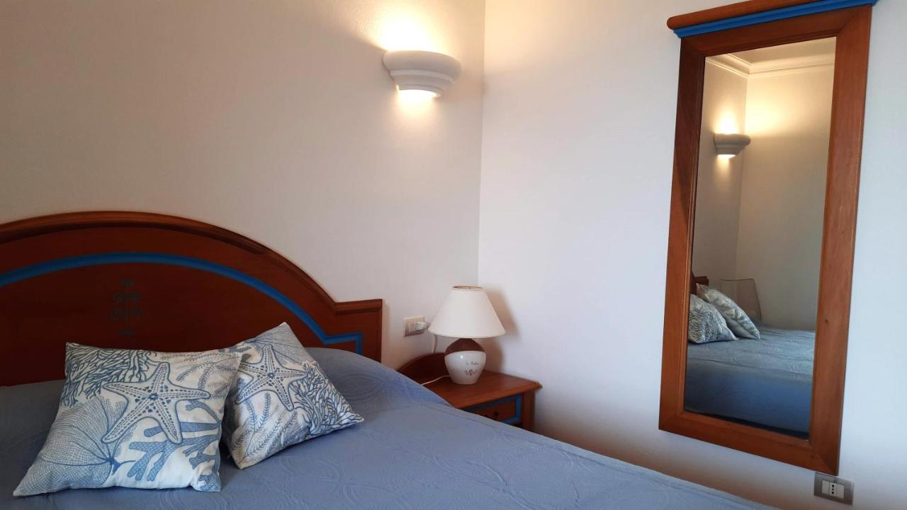 Golf & Sea Residence Is Molas Pula Esterno foto
